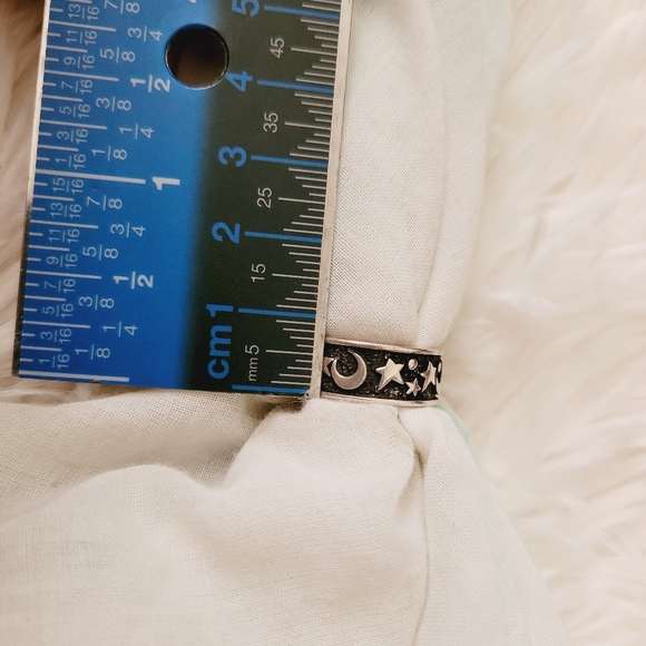 Vintage Sterling Silver Moon & Star Ring - Picture 9 of 10